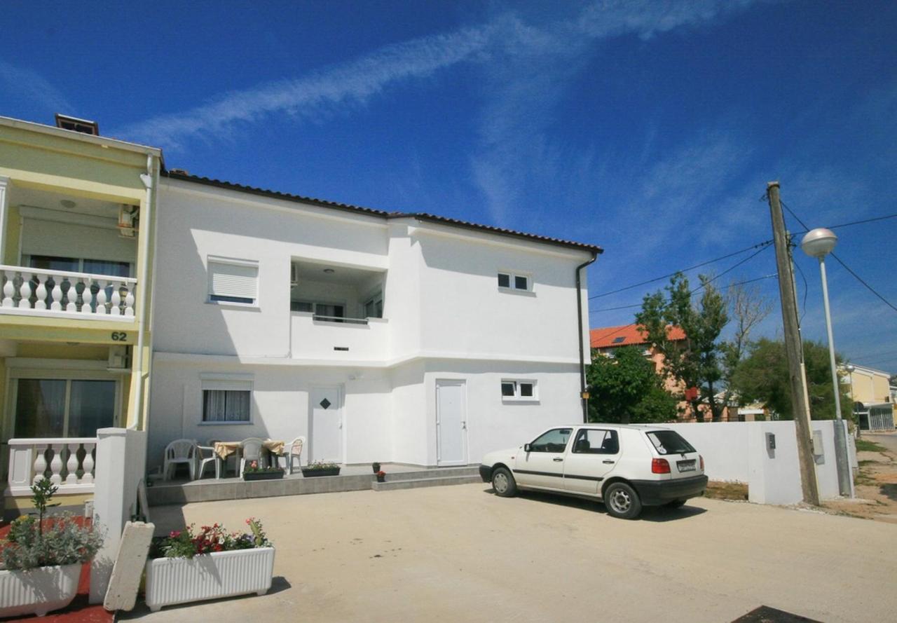 Beach Apartment Baska 外观 照片
