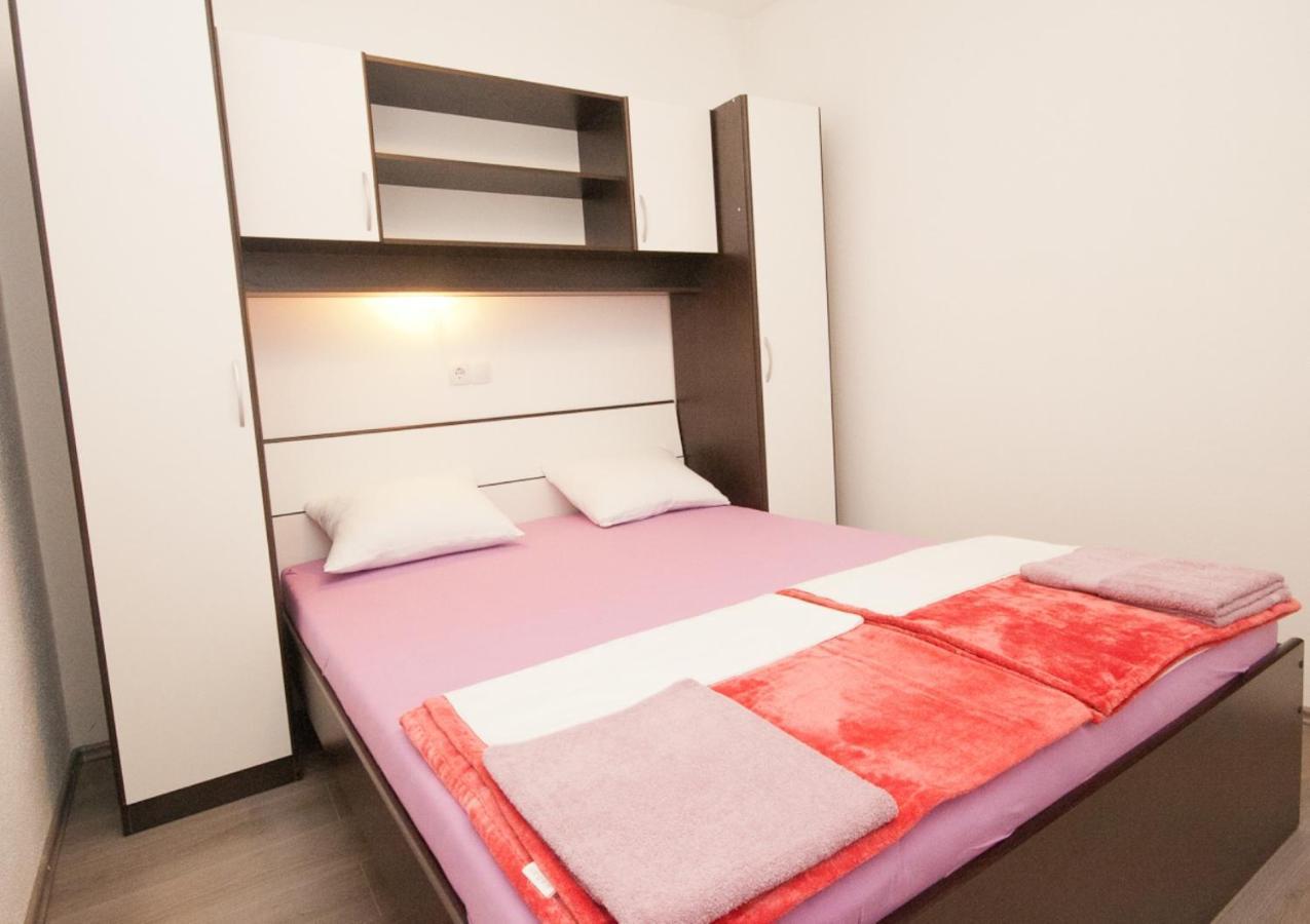 Beach Apartment Baska 外观 照片